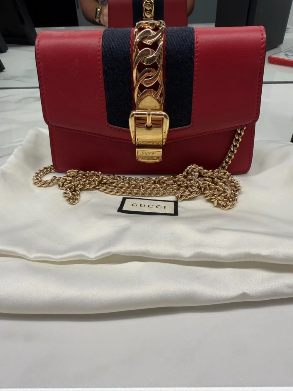 Gucci Red and Black Leather Shoulder Bag with Gold Chain Hardware - Picture 3 of 6